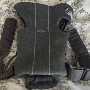 Women’s BabyBjörn Gray Carrier gently loved condition